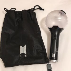 bts version 3 official lightstick!